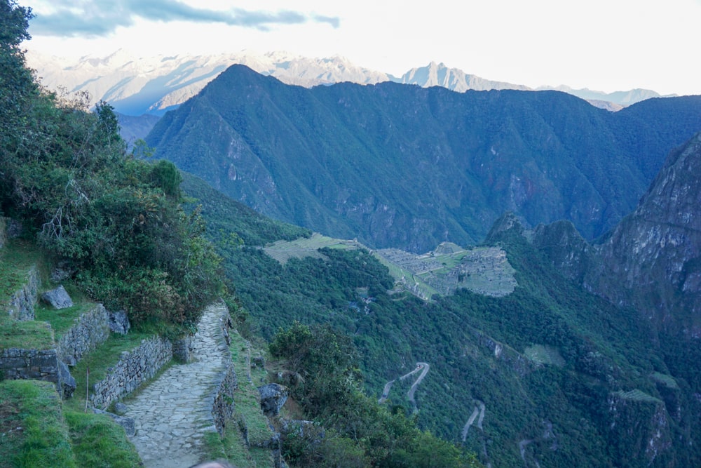 Machu Picchu: het iconische einde van de Inca Trail | Reisverslag Peru #10 | Peru 2018 Voor zonsopkomst bij Machu Picchu