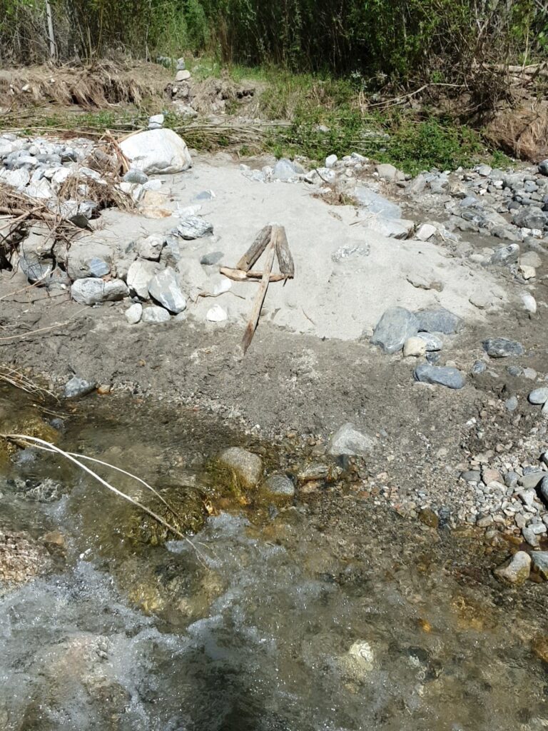 Onzichtbaar pad bij Mission Creek