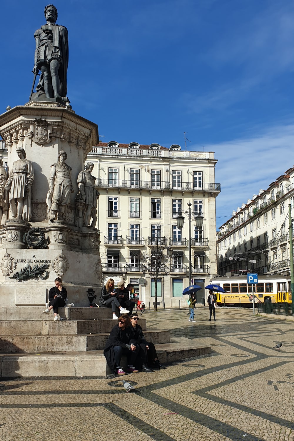 Praca Luís de Camoes in Lisbon