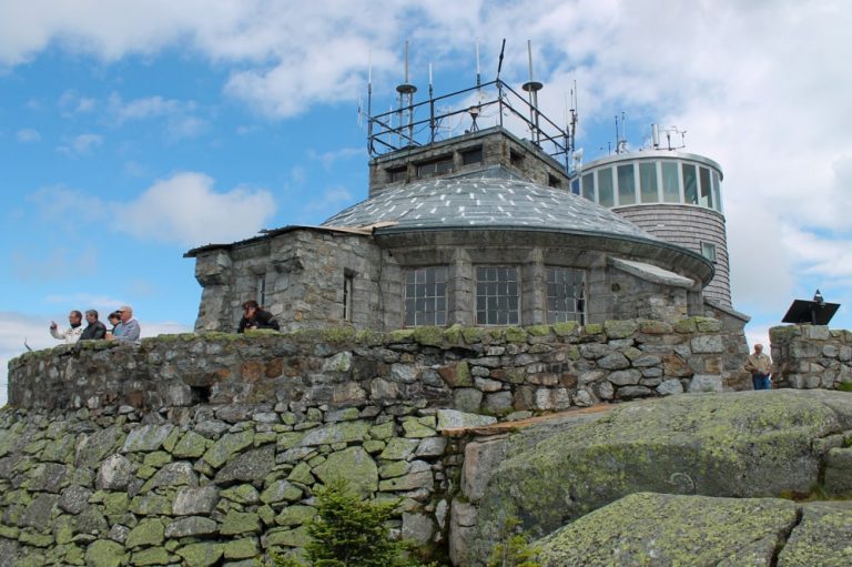 This is how you drive up Whiteface Mountain (New York State)
