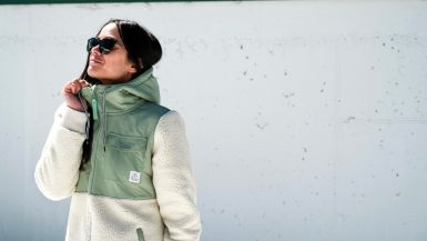 Lekker relaxen na een lange wandeling met de fijne winterkleding van Protest | Advertorial Lekker relaxen na een lange wandeling met de fijne winterkleding van Protest