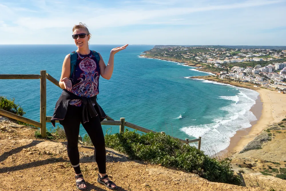 Hiking in Lagos: 7 great hiking trails | Portugal Co on the hiking trail between Luz and Lagos
