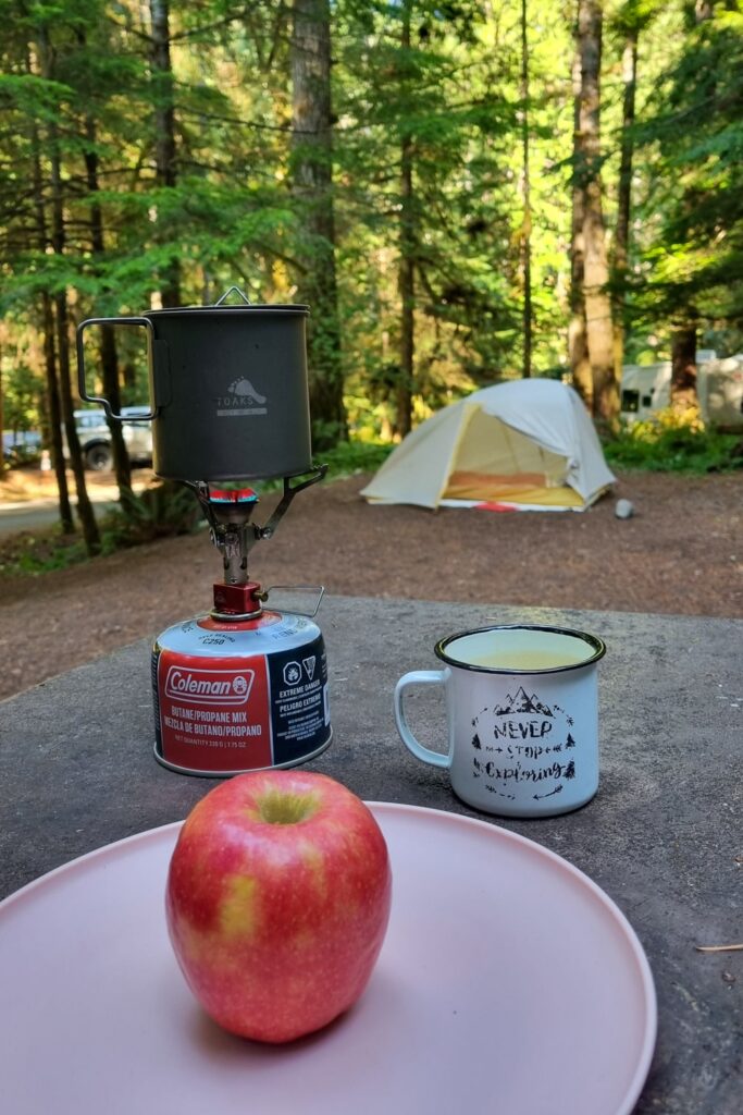 Ontbijten op de Staircase Campground