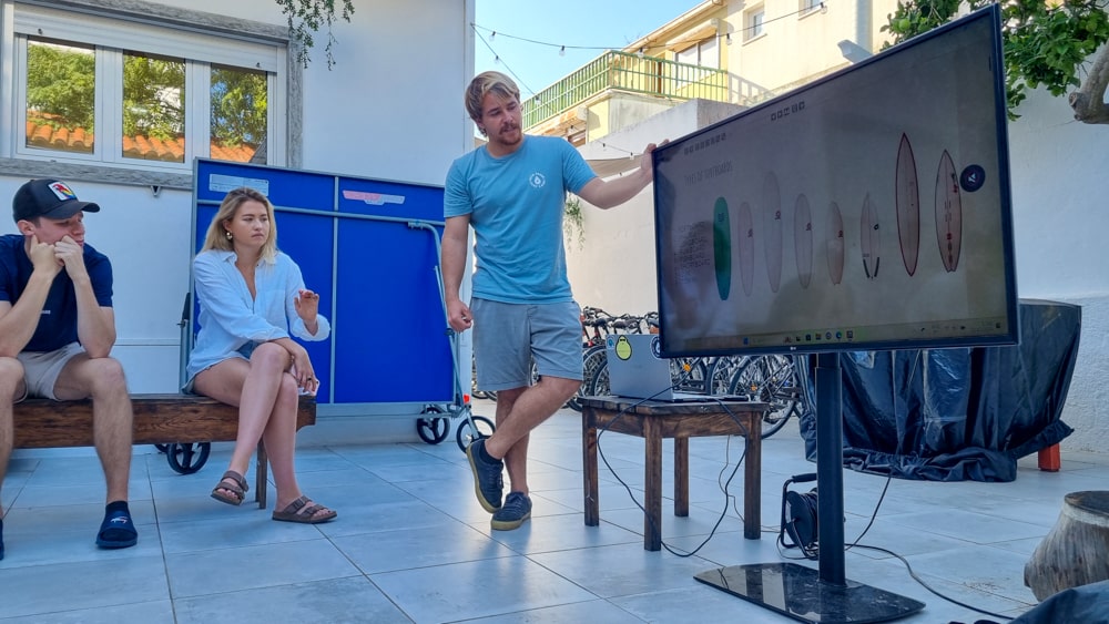 Op surfcamp in Portugal: mijn ervaring met Gota Dagua | Portugal Theorieles surfen