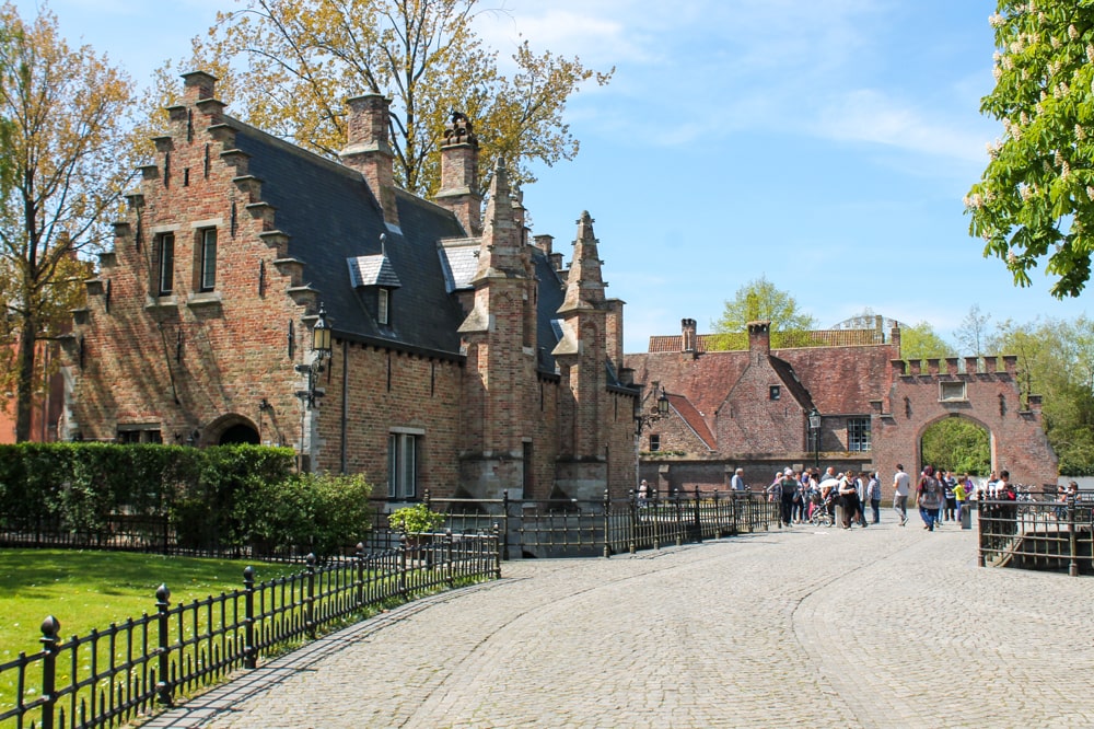 Brugge of Gent: Welke stad is het meest geschikt voor jouw stedentrip? | België Brugge in de ochtend