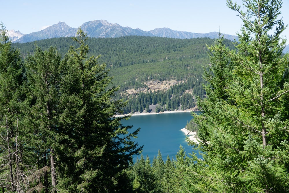 North Cascades National Park bezoeken: praktische tips en mooie wandelingen | Amerika, Noordwesten Ross Lake in North Cascades NP