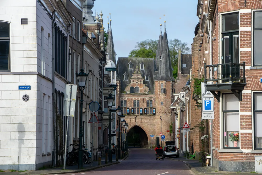 22 leuke plekken in Nederland die nog niet zo bekend zijn | Nederland Straat in Kampen - Overijssel