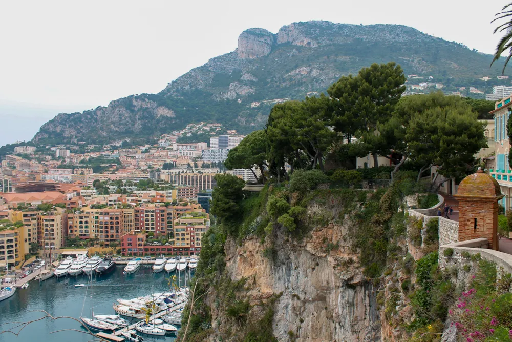 25 mooiste plekken in Zuid-Frankrijk die je gezien wilt hebben | Frankrijk Uitzicht op Monaco