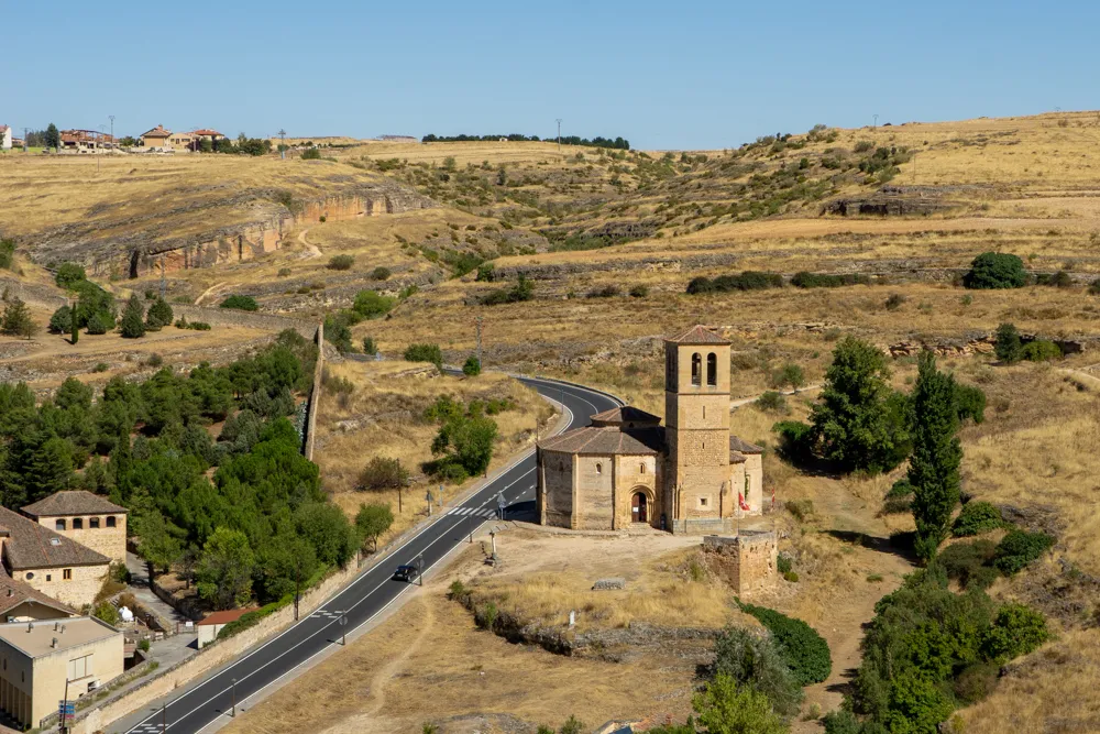 15 Segovia bezienswaardigheden die je niet mag missen | Spanje Iglesia de la Vera Cruz in Segovia