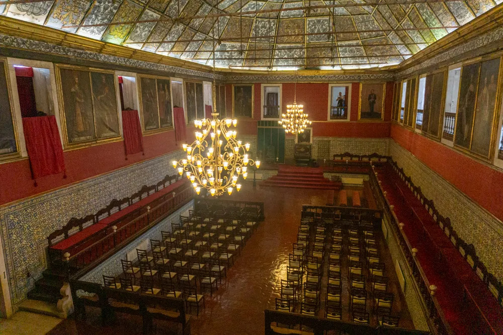 Camino Portugués #2: klimmen, zweten en genieten tussen Tomar en Coimbra | Reisverslag | Camino Portugues 2025 De universiteit van Coimbra