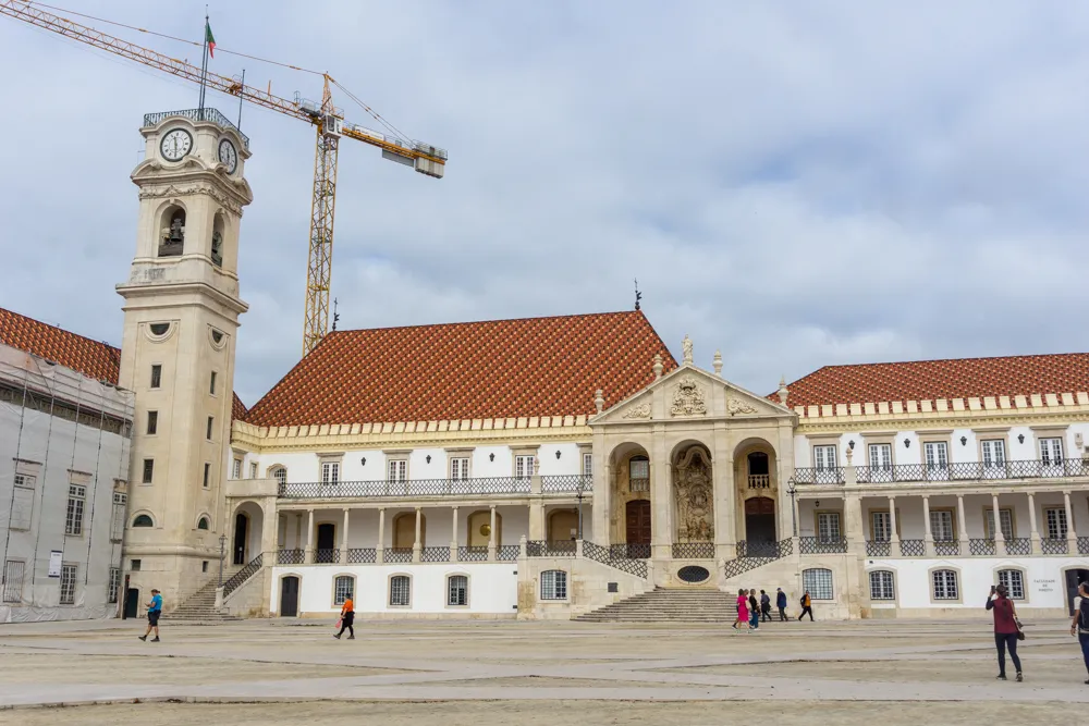 Camino Portugués #2: klimmen, zweten en genieten tussen Tomar en Coimbra | Reisverslag | Camino Portugues 2025 De universiteit van Coimbra