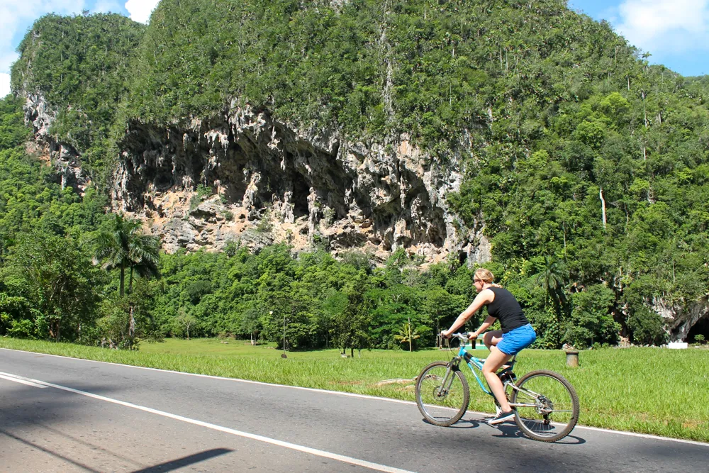 Valley of Vinales: 8 tips for the green heart of Cuba | Cuba Cycling through the valley of Vinales