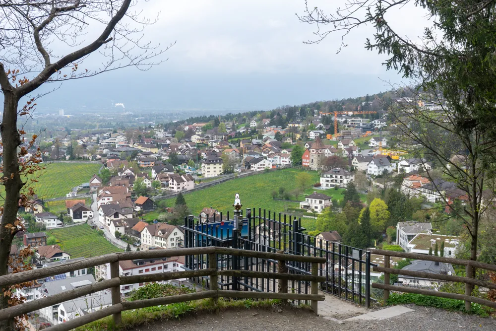 Graubünden: tips voor het Zwitserse kanton dat je wilt ontdekken! | Zwitserland Uitzicht op Vaduz - Liechtenstein