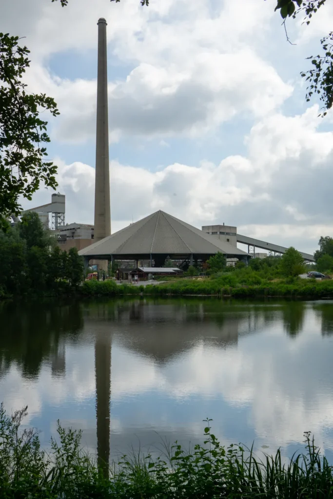 Grensoverschrijdend wandelen: de rode route over de Passerelle van Caestert (17 km) | België ENCI-meer op de Sint Pietersberg