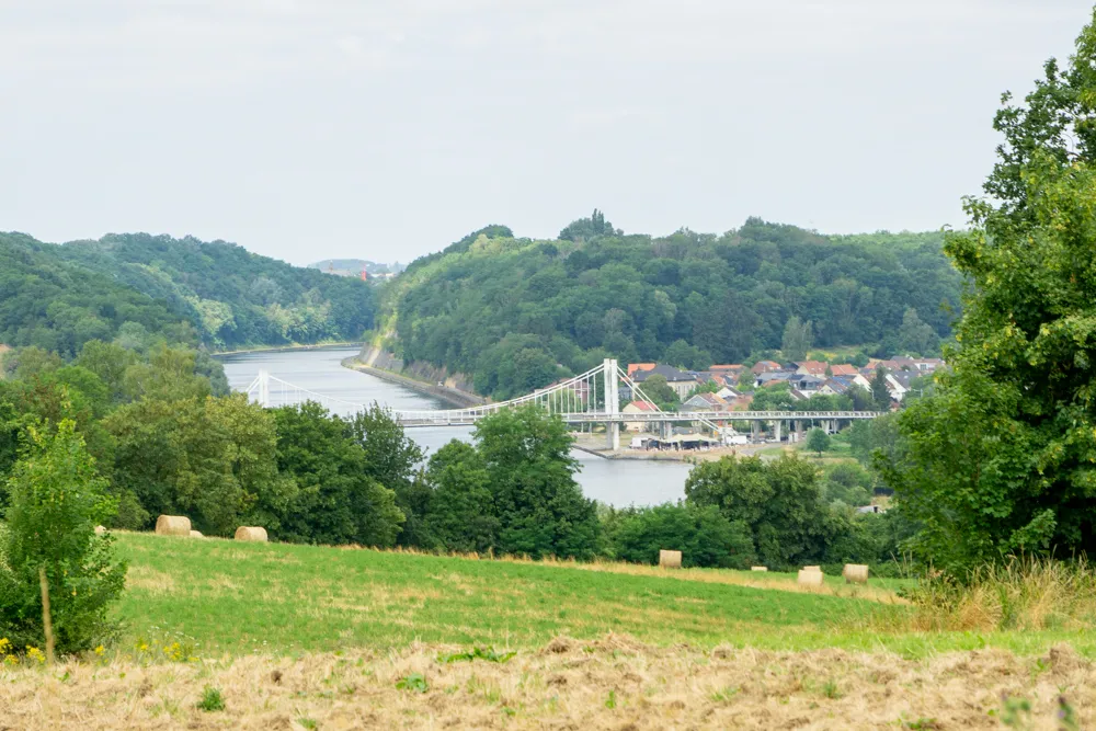 Grensoverschrijdend wandelen: de rode route over de Passerelle van Caestert (17 km) | België Uitzicht op Kanne